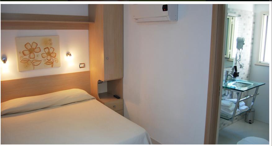 פסקיצ'י B&B Ala Marina חדר תמונה