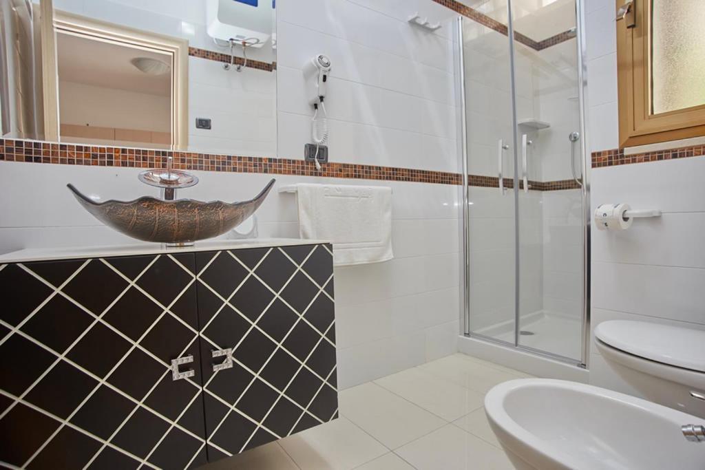 פסקיצ'י B&B Ala Marina מראה חיצוני תמונה